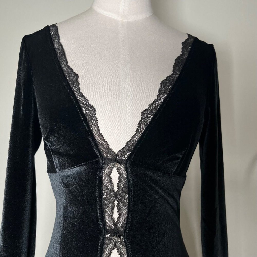 VICTORIA'S SECRET Black Velvet Lace Bodysuit Long Sleeves Thong Open Front XS - Picture 11 of 16